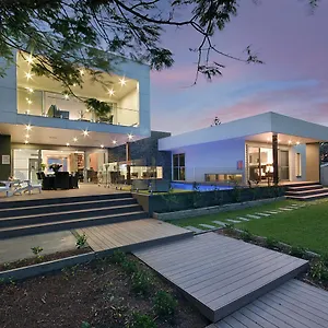  Holiday home Hidden Paradise